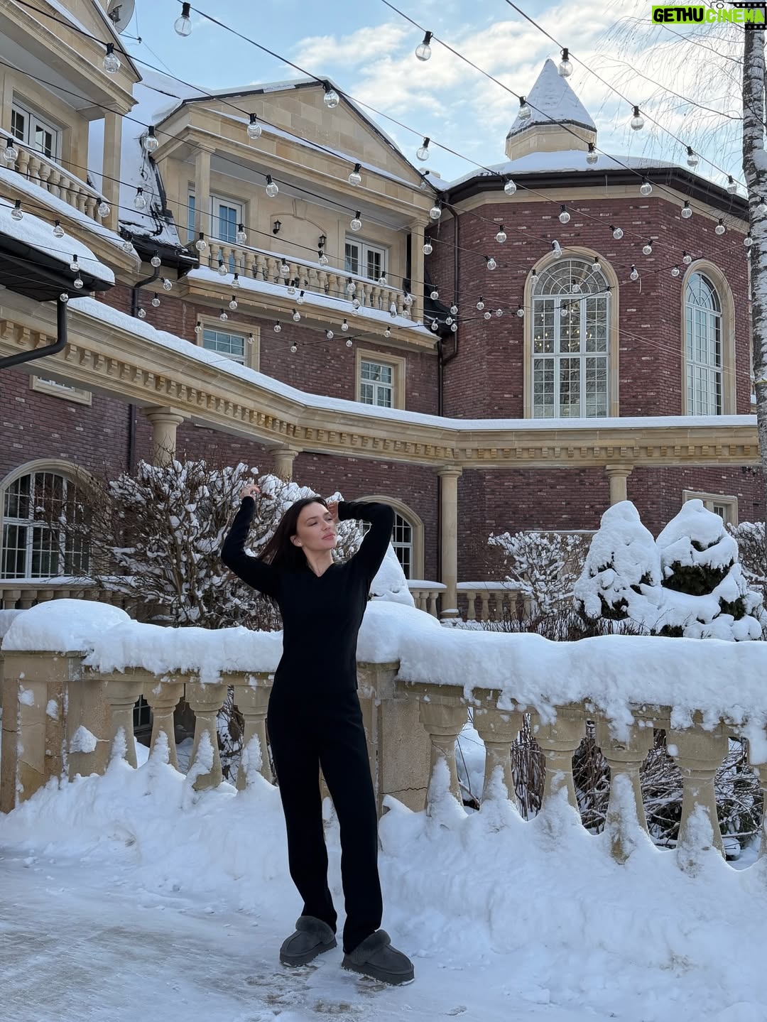 Olga Seryabkina - 47K Likes - Настоящие, красивые, зимние каникулы ❄️☃️🌨️