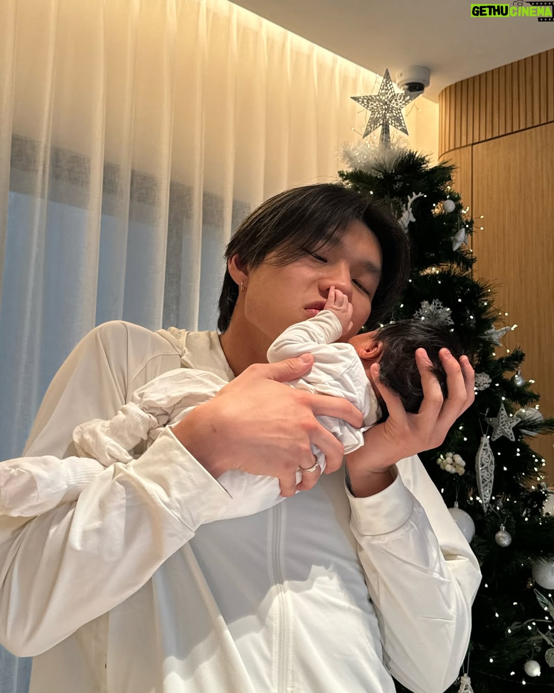 Onic Vior - 1.2 Million Likes - natal pertama mama papa🎄