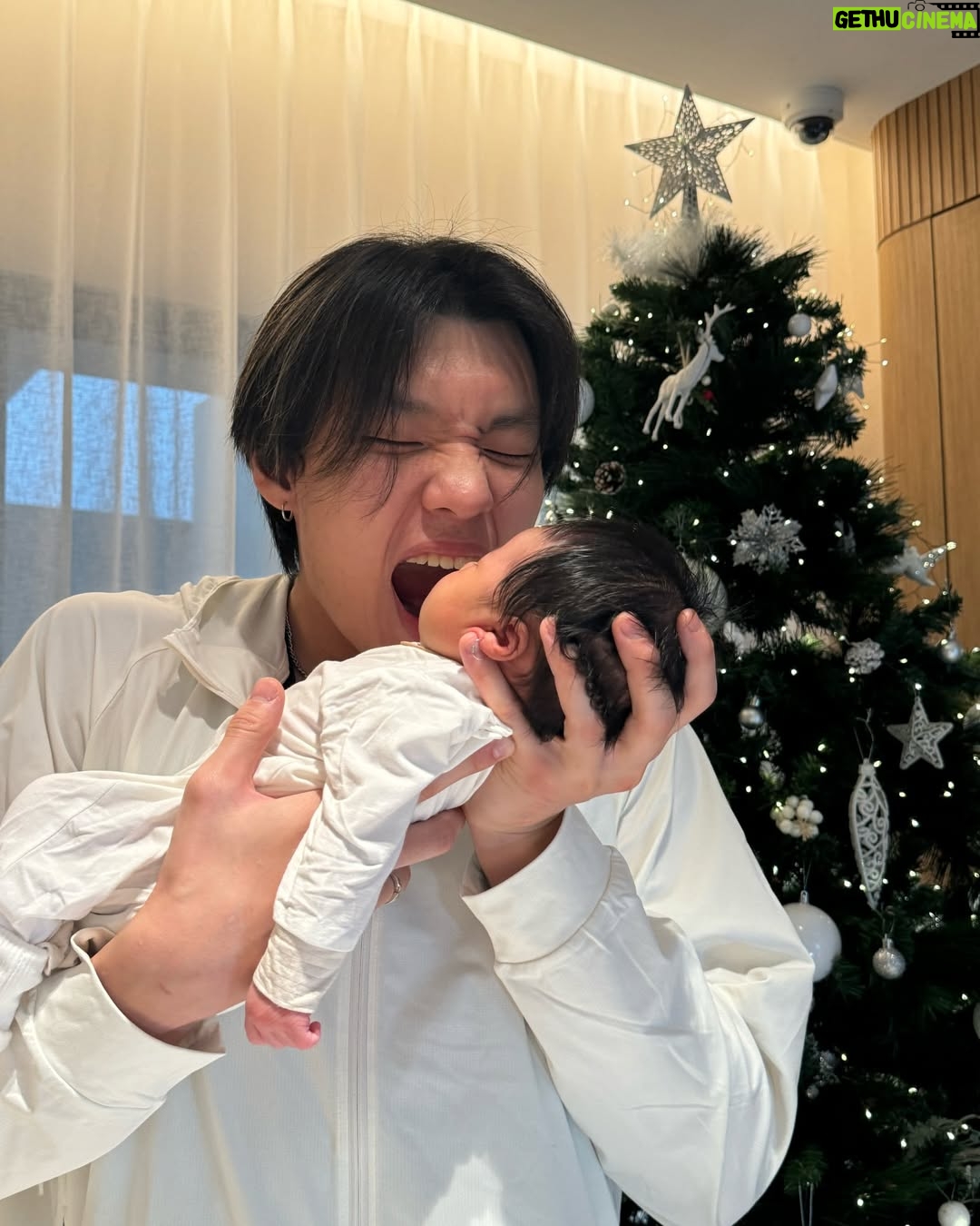 Onic Vior - 1.2 Million Likes - natal pertama mama papa🎄