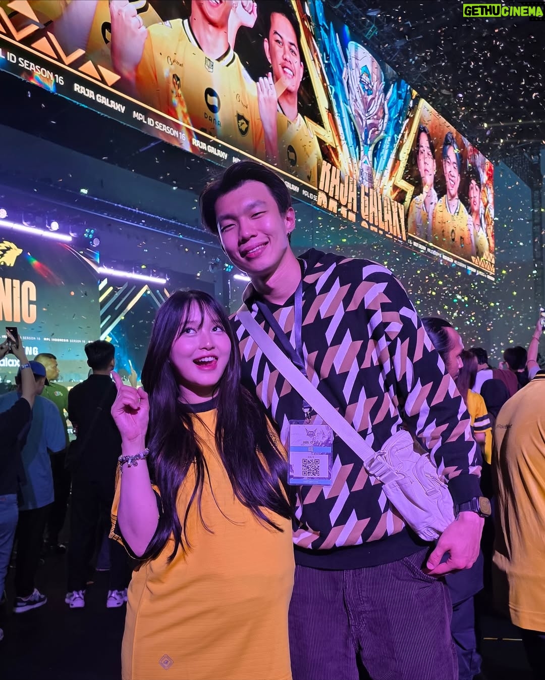 Onic Vior - 1.3 Million Likes - Puji Tuhan, raja langit menang lagi @onic.esports 🏆 respect bumil #alhamdulillah