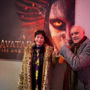 Oona Chaplin Instagram - Congratulations @oonacc on your bold, mesmerizing, iconic performance as #Varang in #AvatarFireAndAsh!  Your intelligence, elegance, and depth of talent blaze through every frame. A true revelation — and an extraordinary human to boot. Such a joy and honor to be on this wild journey with you. Movie out in theaters now! See in IMAX or 3D!

#avatar #disney #oonachaplin #LosAmgeles #Paris #Madrid #London #MexicoCity #PremiereTour