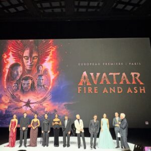 Oona Chaplin Instagram - Congratulations @oonacc on your bold, mesmerizing, iconic performance as #Varang in #AvatarFireAndAsh!  Your intelligence, elegance, and depth of talent blaze through every frame. A true revelation — and an extraordinary human to boot. Such a joy and honor to be on this wild journey with you. Movie out in theaters now! See in IMAX or 3D!

#avatar #disney #oonachaplin #LosAmgeles #Paris #Madrid #London #MexicoCity #PremiereTour
