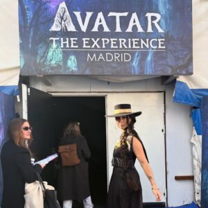 Oona Chaplin Instagram - Congratulations @oonacc on your bold, mesmerizing, iconic performance as #Varang in #AvatarFireAndAsh!  Your intelligence, elegance, and depth of talent blaze through every frame. A true revelation — and an extraordinary human to boot. Such a joy and honor to be on this wild journey with you. Movie out in theaters now! See in IMAX or 3D!

#avatar #disney #oonachaplin #LosAmgeles #Paris #Madrid #London #MexicoCity #PremiereTour