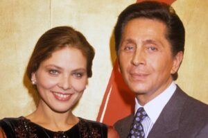 Ornella Muti Instagram - @giancarlogiammetti @maisonvalentino @naikerivelli @blueeyedfamily