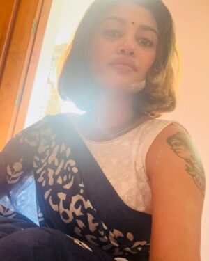 Oviya Instagram - 