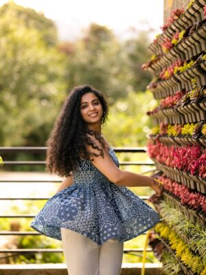 Padeni Kumar Instagram - When I only wear smile as my makeup, Glow automatically comes and makes my confidence “Shine”
.
Pc: @shutter_freakz 
Costume: @driya.dressify 
Place: @lushgreenofficial 
#ootd #instamood #instafashion #love #crazy #fun #curly
