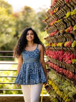 Padeni Kumar Instagram - When I only wear smile as my makeup, Glow automatically comes and makes my confidence “Shine”
.
Pc: @shutter_freakz 
Costume: @driya.dressify 
Place: @lushgreenofficial 
#ootd #instamood #instafashion #love #crazy #fun #curly
