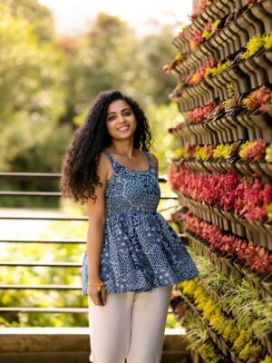 Padeni Kumar Instagram - When I only wear smile as my makeup, Glow automatically comes and makes my confidence “Shine”
.
Pc: @shutter_freakz 
Costume: @driya.dressify 
Place: @lushgreenofficial 
#ootd #instamood #instafashion #love #crazy #fun #curly