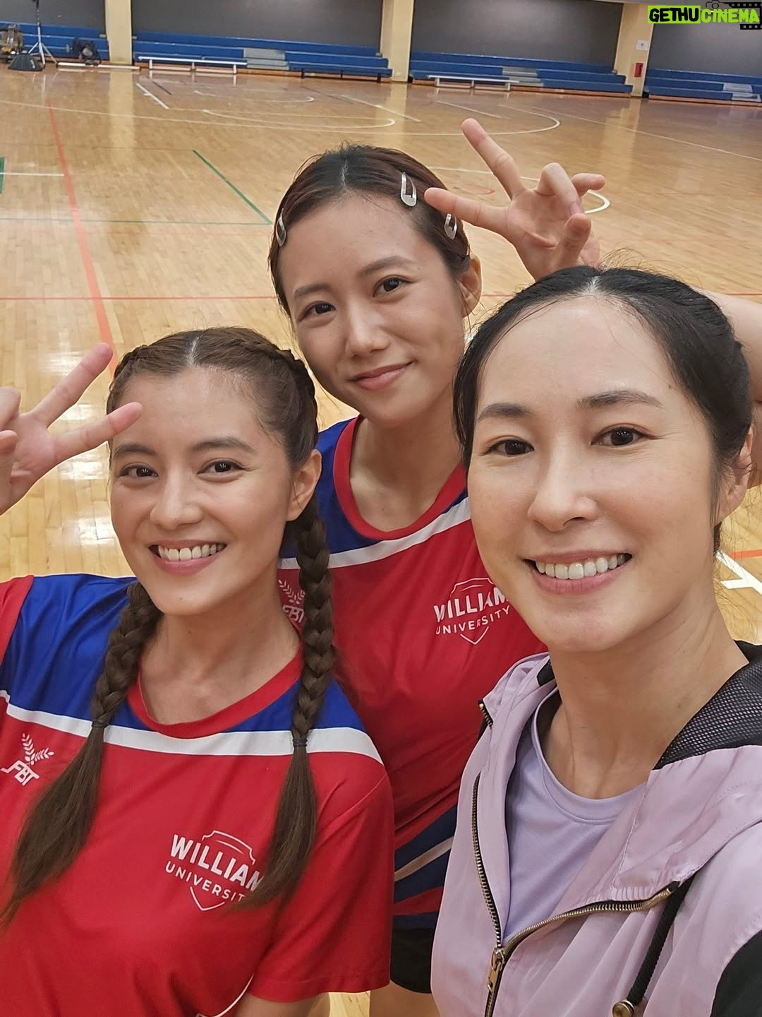 Paige Chua - 3K Likes - Thank you ,everyone of you who has taken part in the production of 《Under the net》. 

I may not have been an active member of your progress as the production team has already given you the necessary tools to be the best that you can be on screen. I am proud to be part of this team. 

Many of you do not know netball, but I've seen everyone giving your best, training to look like a netballer. 

Thank you for bringing life to the memories I still hold dear, bringing passion to the sport, and most importantly, telling the story of a netballer. 

《Under the net》 is a story about the hope and dreams of every netball player. It's about the camaderie and bond the girls have for one another, on court and in life.  It's how the game of netball fostered discipline, perseverance, and forged friendships that last a lifetime. 

My first  ❤️ 

#力挽狂蓝
#underthenet