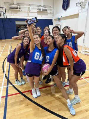 Paige Chua Instagram - Thank you ,everyone of you who has taken part in the production of 《Under the net》. 

I may not have been an active member of your progress as the production team has already given you the necessary tools to be the best that you can be on screen. I am proud to be part of this team. 

Many of you do not know netball, but I've seen everyone giving your best, training to look like a netballer. 

Thank you for bringing life to the memories I still hold dear, bringing passion to the sport, and most importantly, telling the story of a netballer. 

《Under the net》 is a story about the hope and dreams of every netball player. It's about the camaderie and bond the girls have for one another, on court and in life.  It's how the game of netball fostered discipline, perseverance, and forged friendships that last a lifetime. 

My first  ❤️ 

#力挽狂蓝
#underthenet