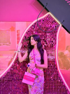 Palak Bharti Instagram - Living my soft girl fantasy at Nykaaland 🌸 🫧✨
#nykaaland