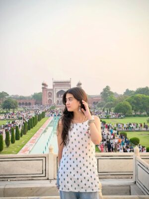 Palak Bharti Instagram - From the beauty of Taj to the peace of Vrindavan🪷