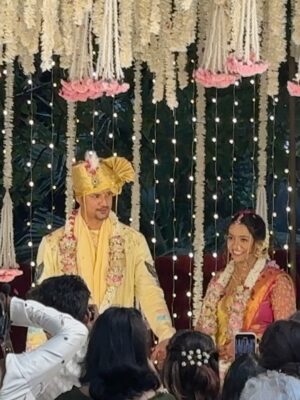 Pallak Yadav Instagram - - “Hath nahi chodhna Sath nahi Chodhna” We promised to never let go of each other, and that’s exactly what we’re living by. This is the promise we continue to keep.
Congratulations Jay & Harshala ♥️
Trust me everyone, this is the happiest I’ve ever seen him. He’s never been this happy, not even after winning the show 😮‍💨 Love truly does wonders 🥹🧸
Wishing you both a lifetime filled with love, laughter, understanding, and togetherness. May your married life be as beautiful and joyful as this moment, always. 🫶🏻
Missed you @shivamsharmatic !! BOOMBAAM 💥

PS - I’m so sorry for getting personal, but mujhe jaldi bua banao I didn’t know the dress code. I also want to wear a Paithani 😭 @jaydudhaneofficial 🥲🍕
