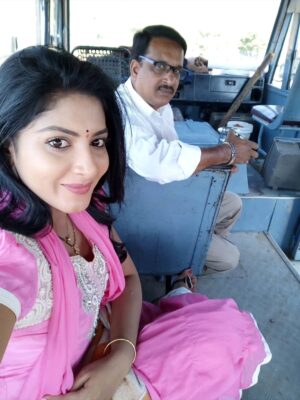 Pallavi Ramisetty Instagram - Some dear #flashback 2016
Google helped me revisit 🫶

Beautiful memories ~ throwback ~ 2016 ~ 10yearsago ~ shootdays ~ adadhe adharam ~ attarintiki dharedi ~ hardwork ~ etv ~ family ~ love ~ mydearmemories 🌱 #trending #Instagram