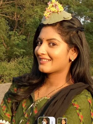 Pallavi Ramisetty Instagram - Some dear #flashback 2016
Google helped me revisit 🫶

Beautiful memories ~ throwback ~ 2016 ~ 10yearsago ~ shootdays ~ adadhe adharam ~ attarintiki dharedi ~ hardwork ~ etv ~ family ~ love ~ mydearmemories 🌱 #trending #Instagram