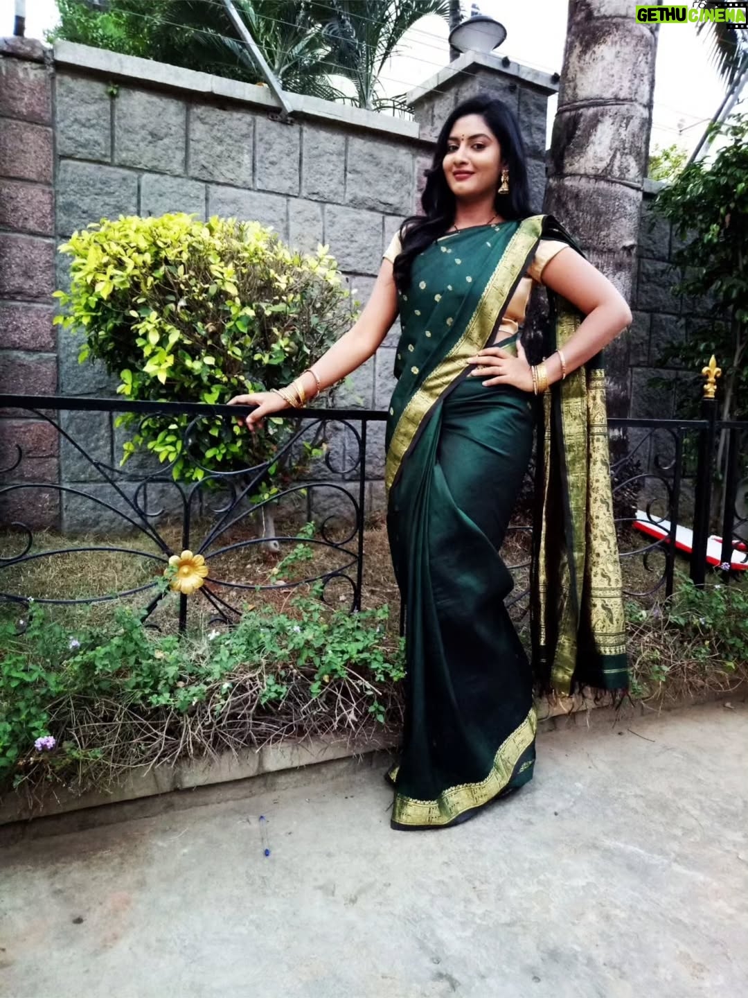 Pallavi Ramisetty - 14.1K Likes - Some dear #flashback 2016
Google helped me revisit 🫶

Beautiful memories ~ throwback ~ 2016 ~ 10yearsago ~ shootdays ~ adadhe adharam ~ attarintiki dharedi ~ hardwork ~ etv ~ family ~ love ~ mydearmemories 🌱 #trending #Instagram