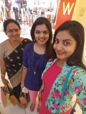 Pallavi Ramisetty Instagram - Some dear #flashback 2016
Google helped me revisit 🫶

Beautiful memories ~ throwback ~ 2016 ~ 10yearsago ~ shootdays ~ adadhe adharam ~ attarintiki dharedi ~ hardwork ~ etv ~ family ~ love ~ mydearmemories 🌱 #trending #Instagram