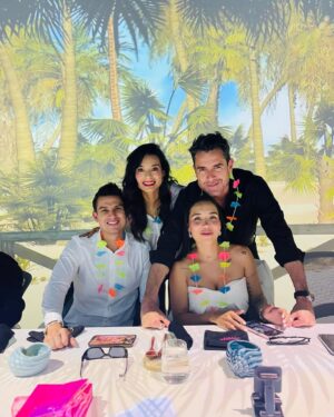 Paola Rey Instagram - Muchas gracias @infinitekparis_col por la invitación al lanzamiento de #cristalrose 🩷 @luisafernandaw @pipebueno @novoarafael @danielatapiaoficial @zulmarey @mclmanager