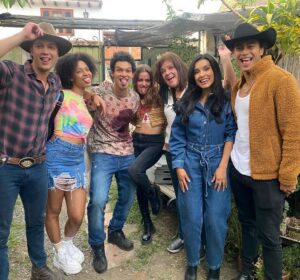 Paola Rey Instagram - Gente talentosa y buenas personas con las que compartí el set en @pasiondegavilanes 🥰 Chicos me encantó trabajar con todos! Ojalá nos reencontremos pronto! 🥰😘❤️ @telemundo @juanmarpo @valeria_caicedo99 @eltatabedoya @yare_santana_ @capacho_gonzalezg @sebastianosmer @cmoproduccionessas @mclmanager #JimenaElizondo #PaolaRey