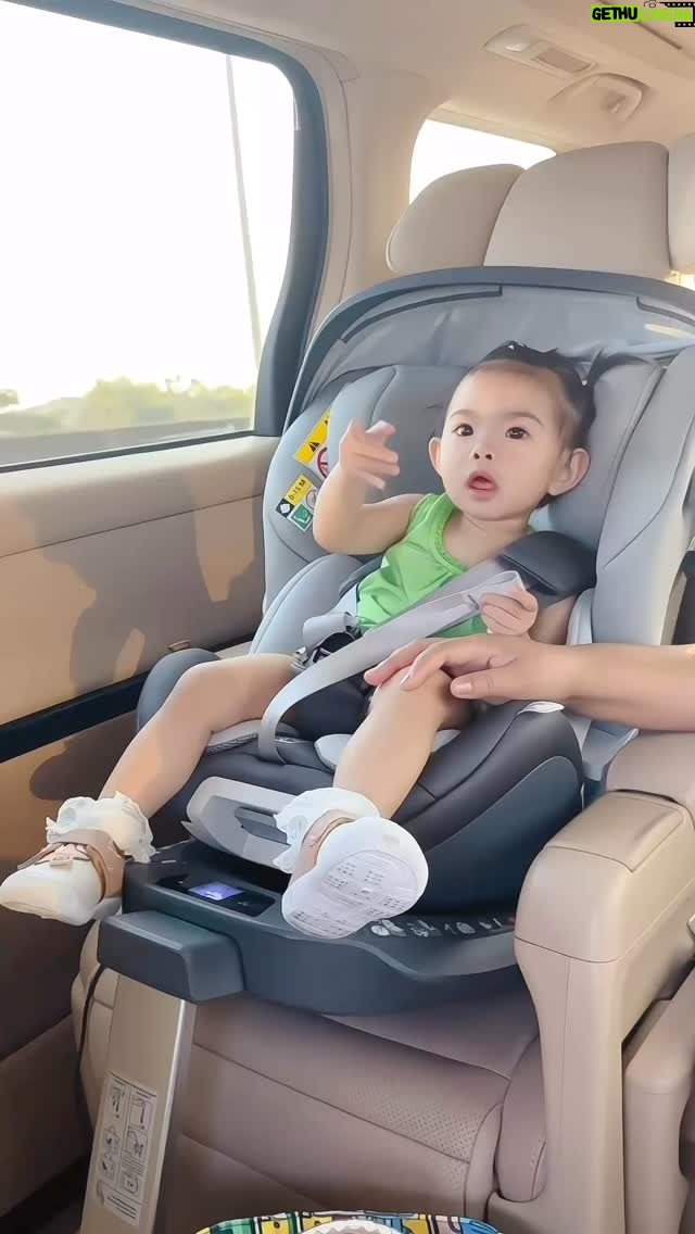 Paowalee Pornpimol - 2.5K Likes - แสนดีไปเที่ยวงานกับคุณแม่ค่ะ 🥰❤️
#เปาวลี #เอิร์ธเปาfamily #วัดไชยวัฒนาราม
