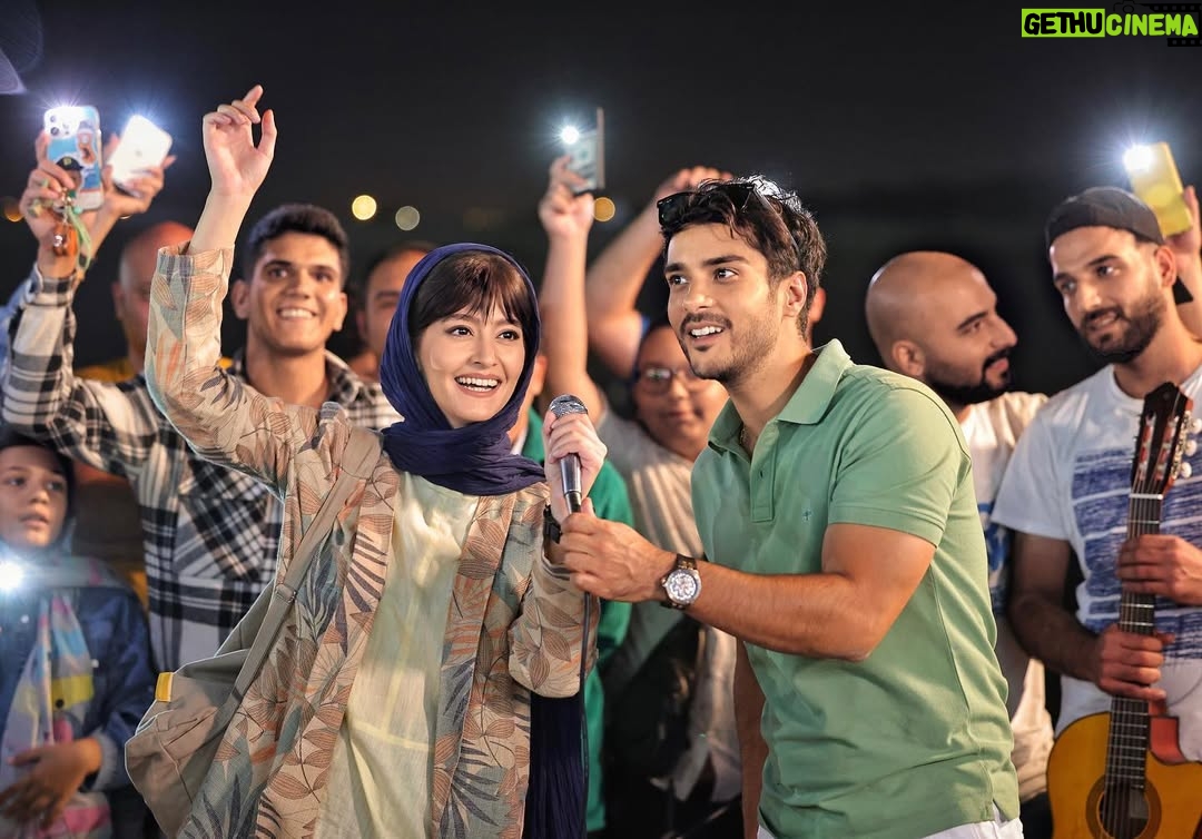 Pardis Ahmadieh - 121.2K Likes - 🎬
کمدی عاشقانه سعید سهیلی به پایان فیلمبرداری رسید
نخستین تصویر از ساعد سهیلی و پردیس احمدیه در «پول و پارتی»
.
فیلمبرداری فیلم سینمایی «پول و پارتی» شانزدهمین ساخته سعید سهیلی به تهیه کنندگی سینا مهراد به پایان رسید.
.
ساعد سهیلی و پردیس احمدیه زوج اصلی این کمدی عاشقانه را بازی می کنند که فیلمبرداری اش در سکوت خبری انجام شد و به زودی وارد مراحل فنی می شود.
.
پیش بینی می شود سعید سهیلی که با سه گانه «گشت ارشاد» رکوردهای زیادی را در جدول فروش و مخاطب سینمای ایران جا به جا کرده بود، بار دیگر با «پول و پارتی» بتواند موفقیت زیادی را در جذب مخاطب و فروش به دست بیاورد.
.
«پول و پارتی» نخستین تجربه تهیه کنندگی سینا مهراد در عرصه سینماست که پیش از این با بازی در فیلم ها و سریال های پرمخاطبی چون «پدر»، «آقازاده»، «شادروان»، «ژن خوک» و … مورد توجه قرار گرفته بود.
.
عوامل «پول و پارتی» عبارتند از:
كارگردان : سعيد سهيلى
تهيه كننده : سينا مهراد
نويسنده : حسام سامرى زاده
مجری طرح : محمود شبیری
مدير فيلمبردارى: سعيد براتى
مدير برنامه ريزى : على افشين راد
مدير توليد: وحيد مشارى
طراح صحنه : محسن غلامى 
طراح لباس: سحر شهامت
صدابردار: امير حاتمى 
طراحان گريم : مسعود علمدارى ، آرزو كيقبادى 

تدوين : ميثم مولايى
آهنگساز : امير توسلى
دستيار اول كارگردان : رضا غفارنژاد
منشى صحنه : زهرا تحقيقى

مدير تداركات : عليرضا قدرتى
مدير تبلیغات: آريان اميرخان
عكاس : سميرا بختيارى
فيلمبردار پشت صحنه: حامد مقدسى

طراح جلوه هاى ويژه ميدانى : آرش آقابيك
طراح جلوه هاى ويژه بصرى: مهديار سزاوار
طراح بدكارى : امير ميرآخورى

پخش : شایسته فیلم