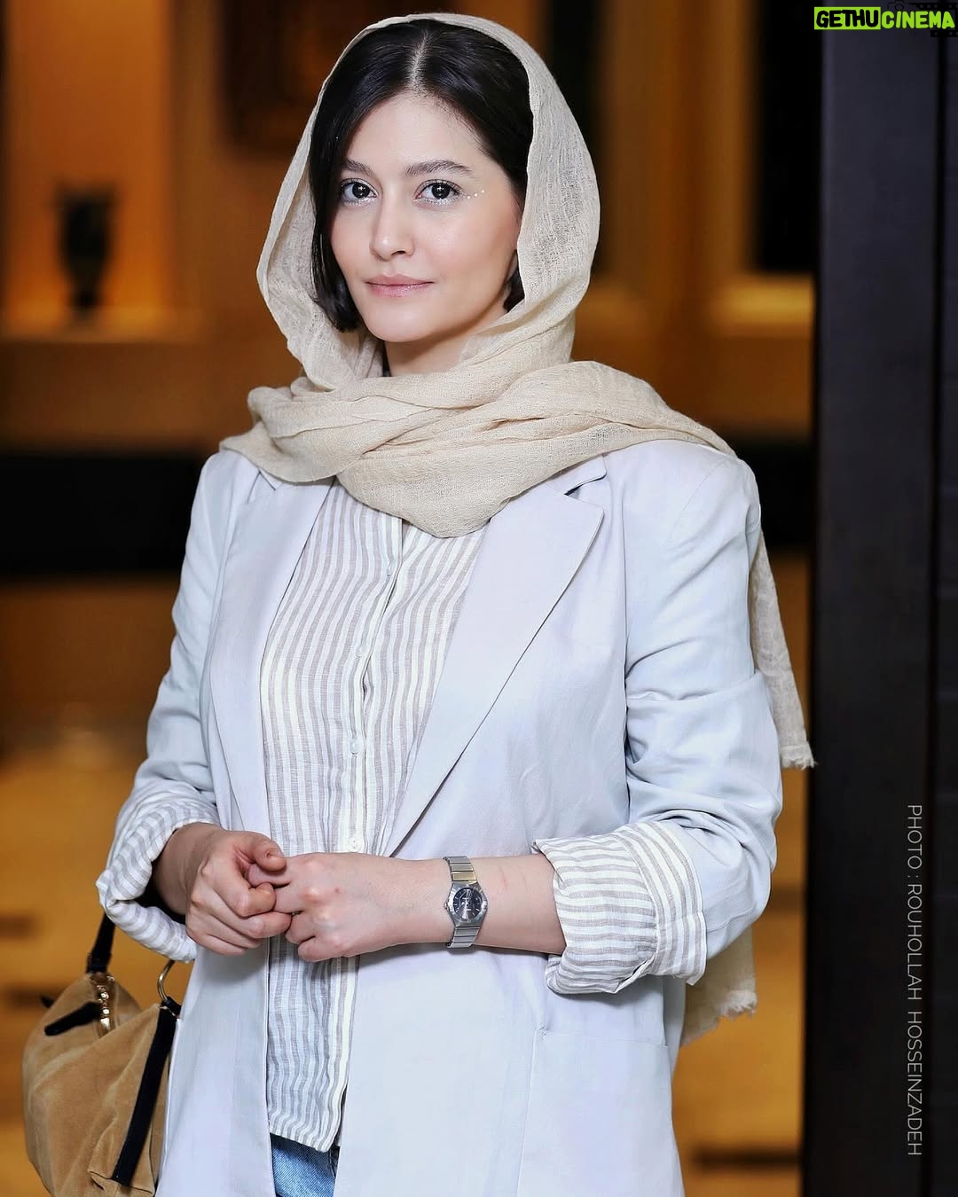 Pardis Ahmadieh - 50.4K Likes - با شماست که جون میگیریم🧡

#اکران_مردمی_پول_پارتی#لوتوس_مال_نازي_اباد 

📷 1 @soroushmn_ 🌟
📷 2 @rouhollah_hz_artworks 🌟