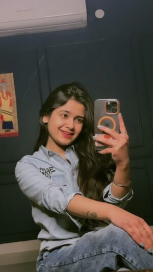 Parul Arora Instagram - ❤️