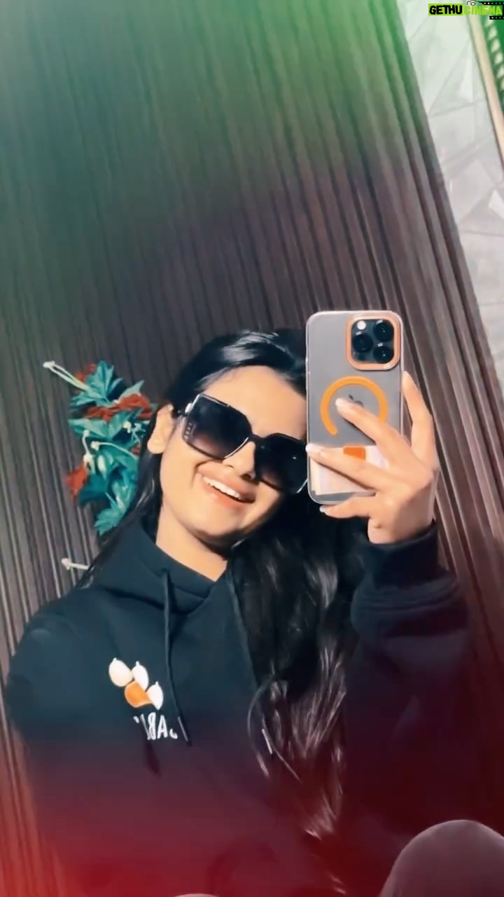 Parul Arora - 9.9K Likes - 😘
