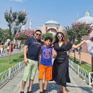 Pascale Machaalani Instagram - #goodmorning #vacation #family #familytime #summer #turkey #istanbul #hagiasophia #ayasofya #pascalemachaalani #mosque #sultanahmet #sevenhillsrestaurant @melhemabouchedid #باسكال_مشعلاني #ع_بيروت #تركيا #اسطنبول