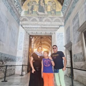 Pascale Machaalani Instagram - #goodmorning #vacation #family #familytime #summer #turkey #istanbul #hagiasophia #ayasofya #pascalemachaalani #mosque #sultanahmet #sevenhillsrestaurant @melhemabouchedid #باسكال_مشعلاني #ع_بيروت #تركيا #اسطنبول