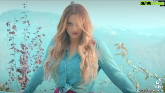 Pascale Machaalani - 17.3K Likes - #teaser #staytuned #release #tuesday #3 #oclock #lebanon #time #mychannelyoutube #pascalemachaalani #باسكال_مشعلاني @melhemabouchedid @directorziadkhoury @charbel.assaf.makeup @tarekrizkofficial @michelbeainy @haidarhassoun @husssein khalifa
@joehkaram275750