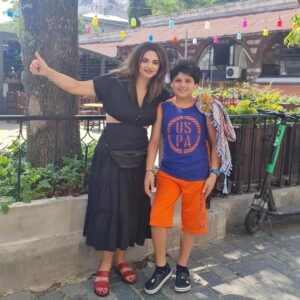 Pascale Machaalani Instagram - #goodmorning #vacation #family #familytime #summer #turkey #istanbul #hagiasophia #ayasofya #pascalemachaalani #mosque #sultanahmet #sevenhillsrestaurant @melhemabouchedid #باسكال_مشعلاني #ع_بيروت #تركيا #اسطنبول
