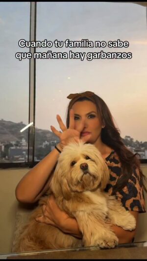 Patricia Portocarrero Instagram - Yo aquí tomando decisiones importantes: mañana se come garbanzos y punto.
#parati #fyp #humor #comedia #peru