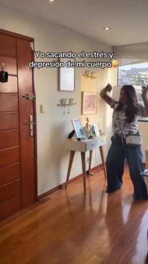Patricia Portocarrero Instagram - Mándale esto a tu amig@ que no la está pasando tan bien para alegrar su día 🥰 #parati #fyp #humor #comedia #peru