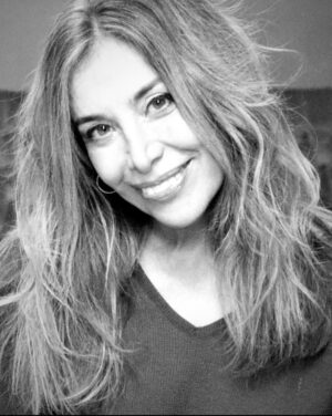 Patricia Viggiano Instagram - -Decir BASTA es el comienzo de toda transformación…
-No es un acto de enojo: es un acto de claridad…
-Es reconocer q algo no te hace bien y ELEGIRTE…
-El basta abre espacio…
- Vacía lo q ya no te sostiene para q llegue lo q si…
- Te devuelve PAZ, dirección y PODER personal…
- Cuando decís basta tu historia cambia de rumbo y vos también…
- Decir BASTA es un acto de liberación hacia la verdadera TRANSFORMACIÓN…
Buen Martes! Pásenlo lindo! 😀😘🤍✨
PH: @sebanaonok
@aguspulidook
Makeup: @majomakeup27