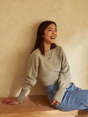 Patty Lee Instagram - 近期每一件遇上的人事物，都在提醒著初衷：
「誠懇，是騙不了人的」。

經歷高高低低的旅程後明白與天地萬物的能量溝通終究是用自己的心，不是任何其他形式。

生活有了鉅變，滿滿的重新感受著人生，反而學到不用力證明一切的時候，更能享受一切有形無形往內收的穩定感。
知足感恩是掛在心上的日常，而負面教材的人事物是讓我們認識自己、也更清楚心中理想的模樣。
若是知道自己心太軟，那就先休息吧，沒關係的！💤
持續的相信一切都有最好的安排。

繼續跟對的人往前走，大步大步的。
做事，踏實❤️