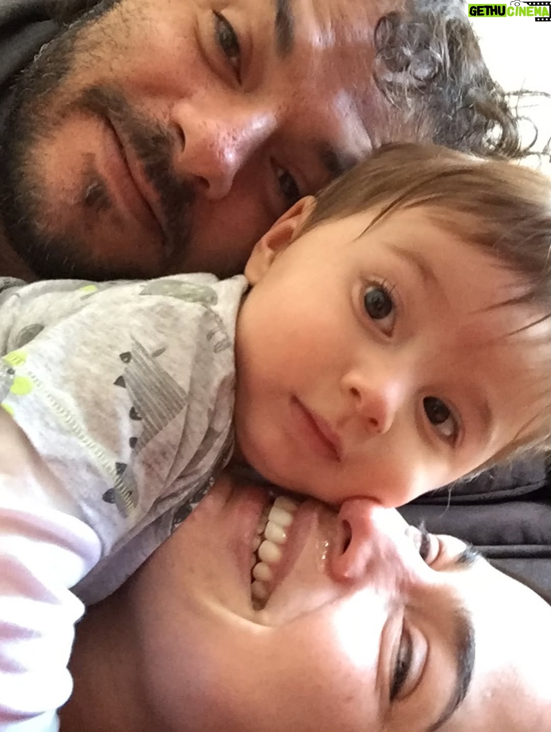 Paula Castaño - 892 Likes - Envejecer juntos era algo que sentíamos muy lejano, ahora podemos decir que lo estamos haciendo, envejecer juntos literalmente, y que es lo máximo! Te amo infinito @neurocine ✨
#bodasdecristal