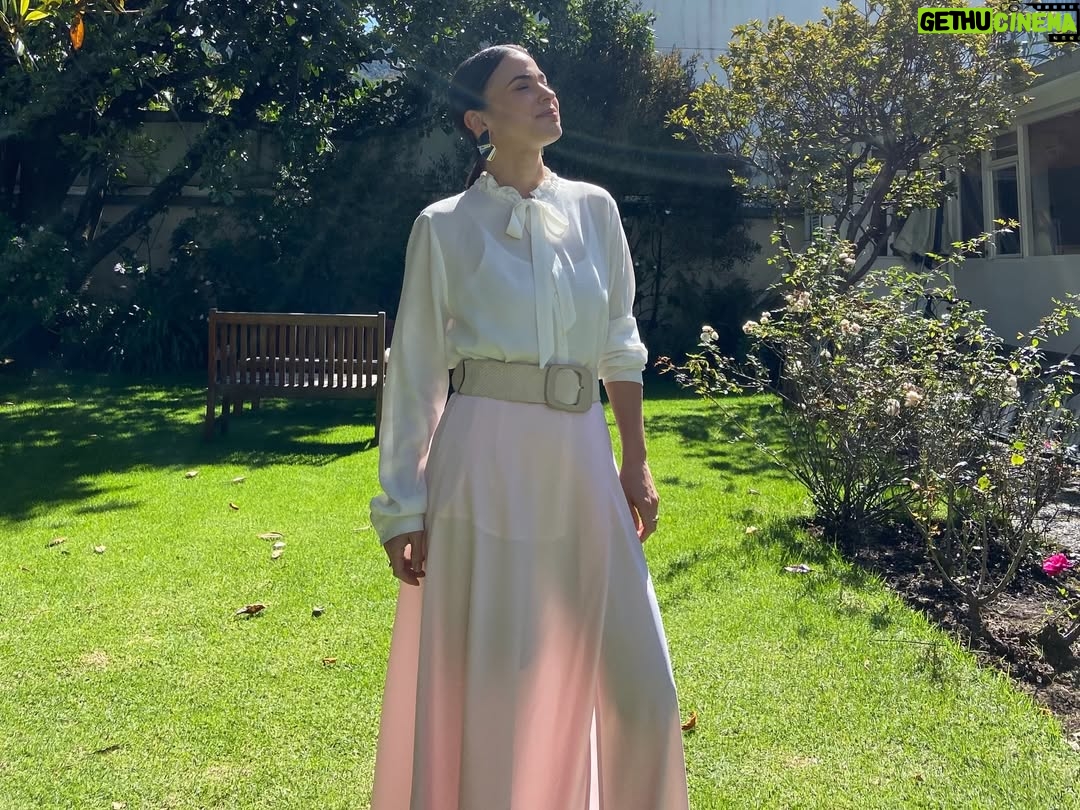 Paula Castaño - 3.4K Likes - Wow cuantos mensajes me han llegado por el estreno de María La Caprichosa por @netflix. Gracias de verdad por tanto cariño y por ver las historias que hacemos con tanto amor para ustedes. Contar la historia de María es Justo y necesario y @paolagonzaleztv y @karent.hinestroza dejan la piel en este personaje! Tremendas!!! 
Felicidades a todo el combo. 
@caracoltv @cubanacub @daniel_arenass Rafael Martínez @paolaamorenoe @indhiraserrano @juliandiazactor @barbara_perea @saraigram @oscartsanchez @elsergioherrera @kalom_films entre muchos otros!!!
@armonikadigital 🫶