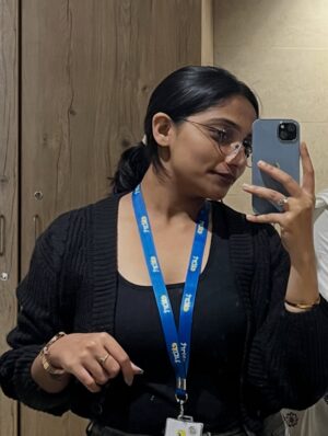 Pavithra Gowda Instagram - I kinda liked my “this glasses Era😎” 
Did you?

#pavigowda♥️ 
#instagram 
#foryou 
#single