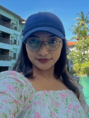 Pavithra Gowda Instagram - I kinda liked my “this glasses Era😎”
Did you?
#pavigowda♥️
#instagram
#foryou
#single