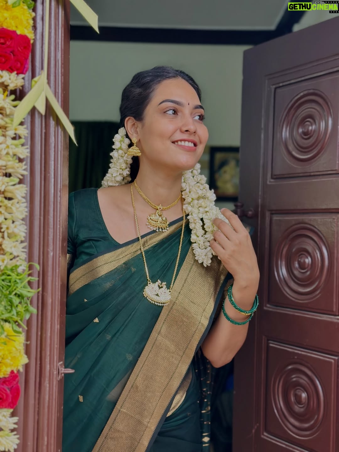 Pavithra Janani - 117K Likes - Advancing my journey to new milestones☺️
one small step at a time,This journey hasn’t been easy, but every moment of growth feels worth it. I’m truly overwhelmed by all the love and support around me.🥰I may be moving slowly, but I’m moving with purpose, determination, and gratitude. Thank you for believing in me and standing by me as I continue to learn, grow, and rise.♥️

Thanks for the this opportunity @zee5tamil 

ss group production house, @singasankaran ,Preethi,kowshik sir,
director Dhina sir, dop @mahendra_m_hendry_dop ,
Rajesh,Murugan sir,Nandhakumar sir
My special thanks to @the_thirdact @impraveenragunaath @is_negavaithinathan 🥰 @anil_subahar ,Vijay, Saravanan,Arul you guys r the best 💪🏻✨
My coartist @balahasanr @iam_anjalirao @thevinodhini @sriram_manivannan @anil_subahar 

#regai #z5series #sandhiya
Yettama ✨