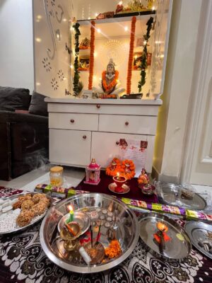 Pavni Mehrotra Instagram - Aur phir saath mil kar sajaya humne apne
“Sapno Ka Ghar” 🪔🏡🧿
.
.
.
#newhome #diwali #blessings #family #pavnilaughs