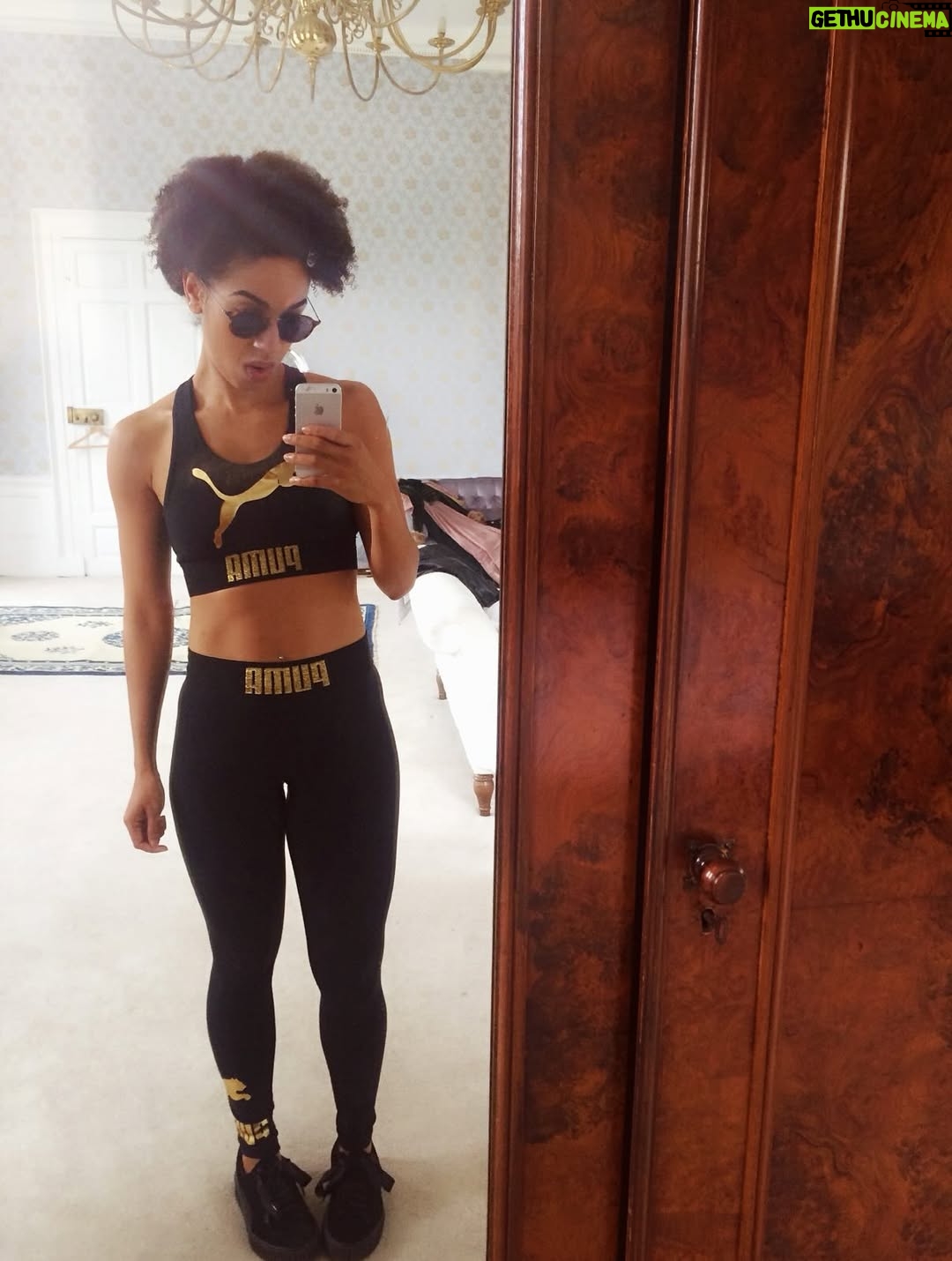 Pearl Mackie - 20.5K Likes - Yeah go on then. #2016