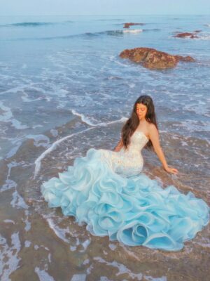 Pearl Malhotra Instagram - Sun Sol Soul Source 🌀 Water holds the Sacred memory of the Planet 🩵