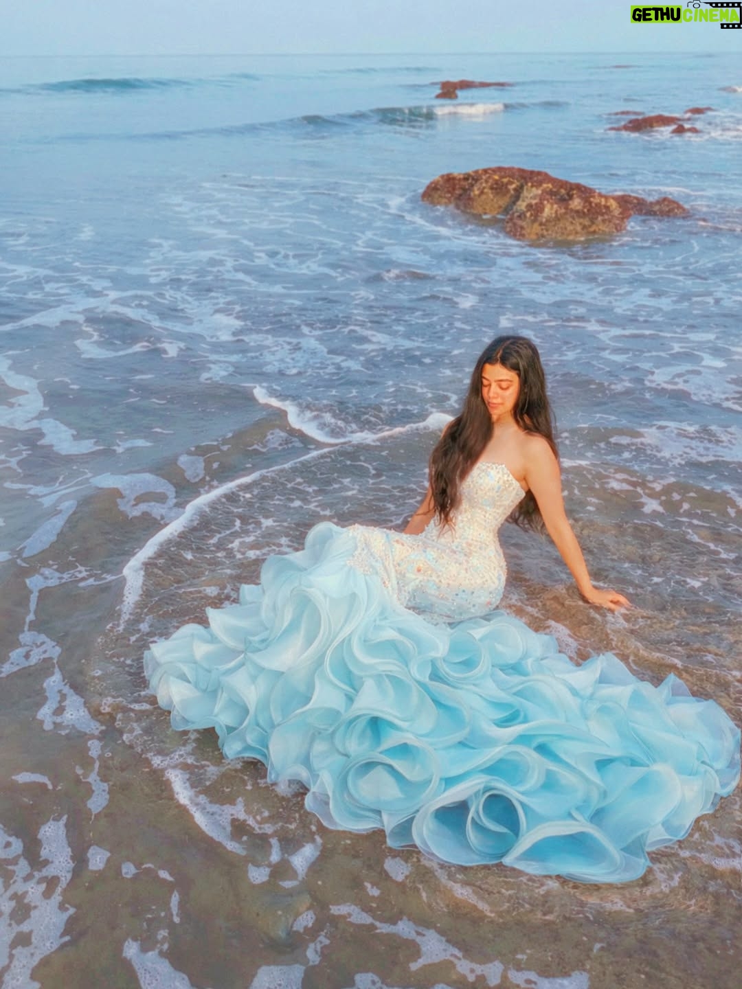 Pearl Malhotra - 4K Likes - Sun Sol Soul Source 🌀 Water holds the Sacred memory of the Planet 🩵