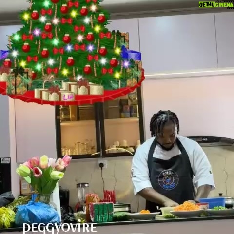 Peggy Ovire - 80.5K Likes - Christmas is Always My Best Time Of the Year💃

I’m reminded that God’s greatest gift is LOVE wrapped in GRACE ✨

MERRY CHRISTMAS FAM. 🎄 ♥️