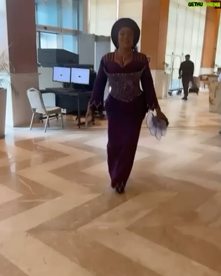 Peggy Ovire - 54.5K Likes - I think have found my New favorite color 💜💜💜

Purple rain 💜

Tailored by @st.margaretofficial