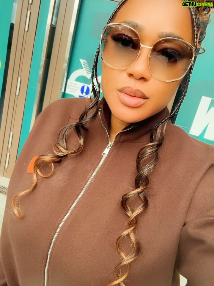 Peggy Ovire - 22.2K Likes - "It's a Cold World.....But I Stay Warm in My Lane 🥶 💎 

Travel fit @zoeyateliernig