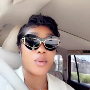 Peggy Ovire Instagram - Call me "Anita Baker 😉

Fit @rikkyathletics
