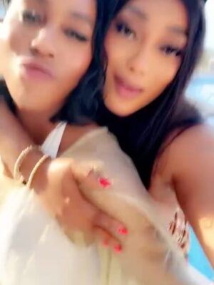 Peggy Ovire Instagram - Beach Pleaseeee 🏖️ 💦 🥥